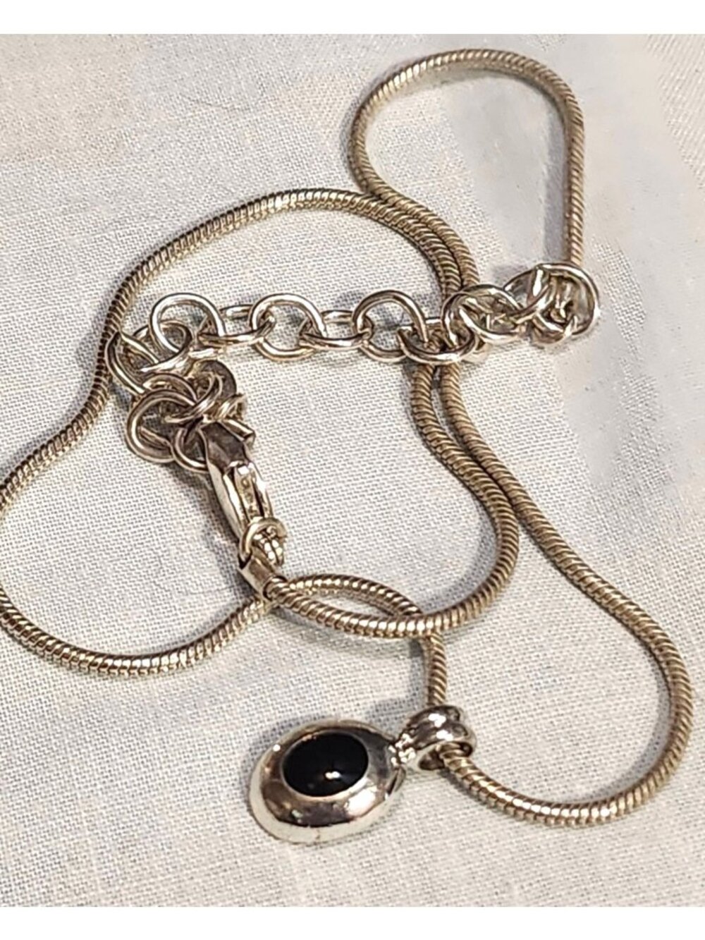 Vintage Liz Claiborne Silver Tone Teardrop Enameled Pendant Chain